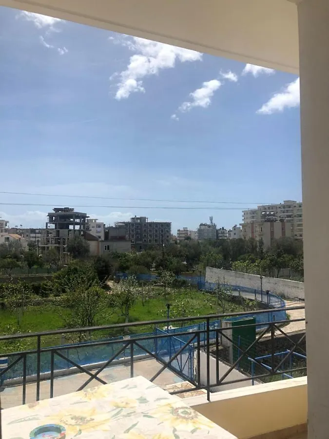 Veizi'S Apartments Himarë 0*,